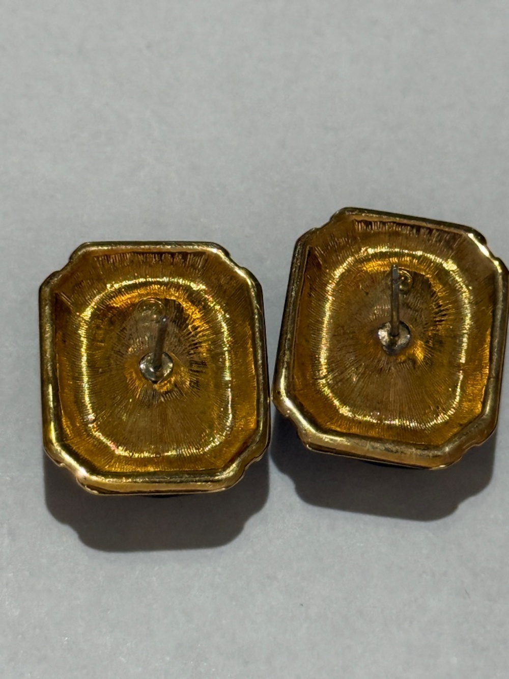Vintage Swarovski Gold Tone earrings - Picture 2 of 5